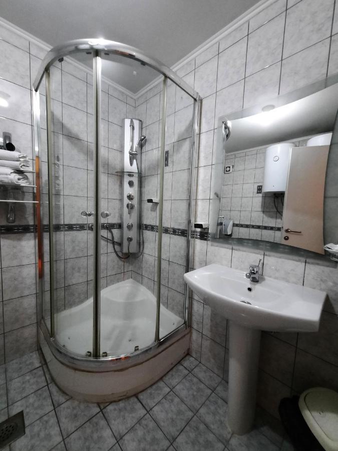 Motel Tiron Kakanj Extérieur photo