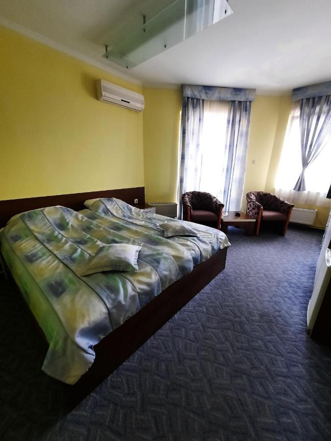 Motel Tiron Kakanj Extérieur photo